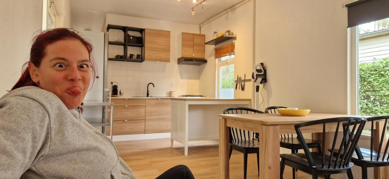 " Casitacuriosa " Chalet Op Camping Met Buitenzwembad Balen Kültér fotó